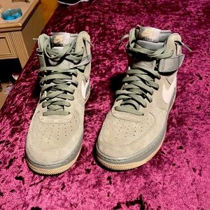 Nike airforce 1 olive green suede high tops.